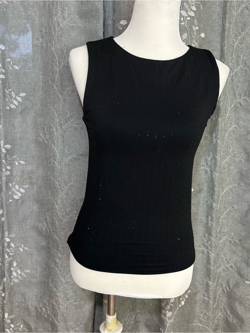 Buckle Black Sleeveless Ribbed Tank Top
